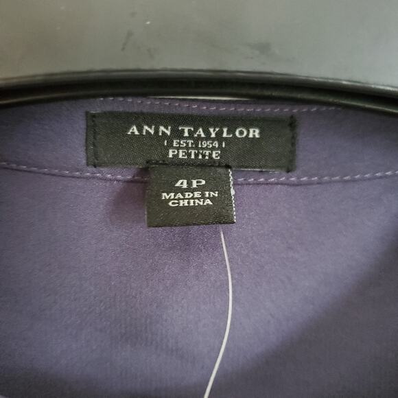 New with Tags Ann Taylor Button Up Shirt Blue with Black Lace Detail 4 Petite - Picture 8 of 10